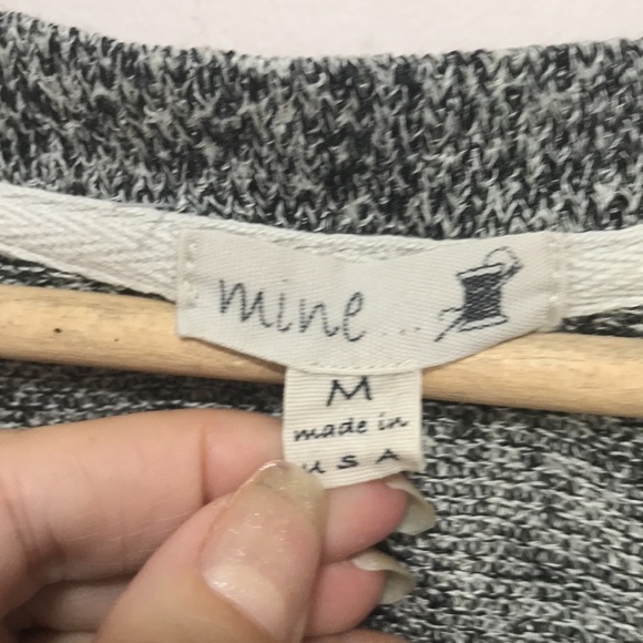 𝅺ANTHROPOLOGIE Mine half sleeve loose knit front pocket shirt M - Picture 6 of 8